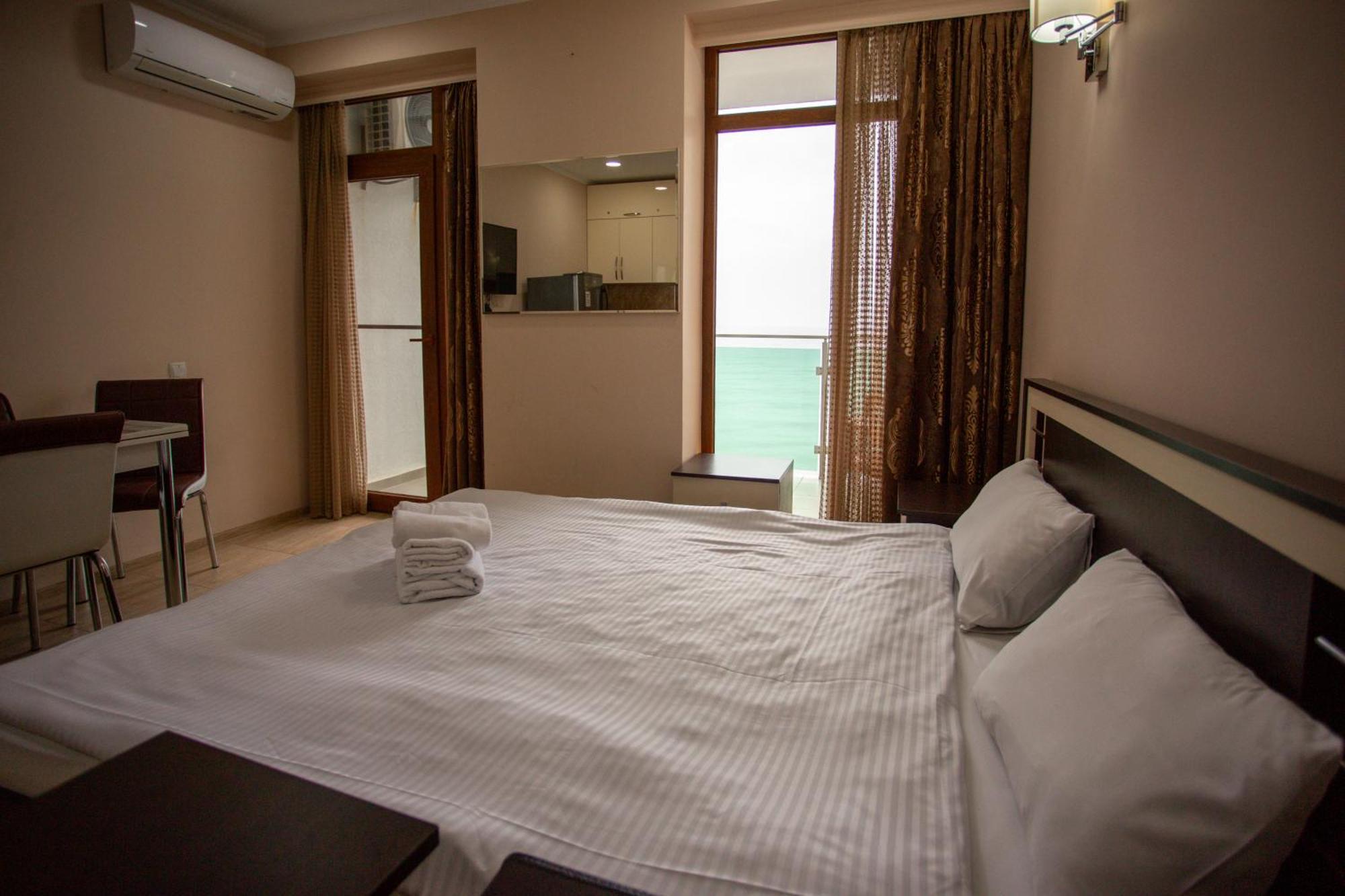 G-Point New Beach Batumi Exteriér fotografie
