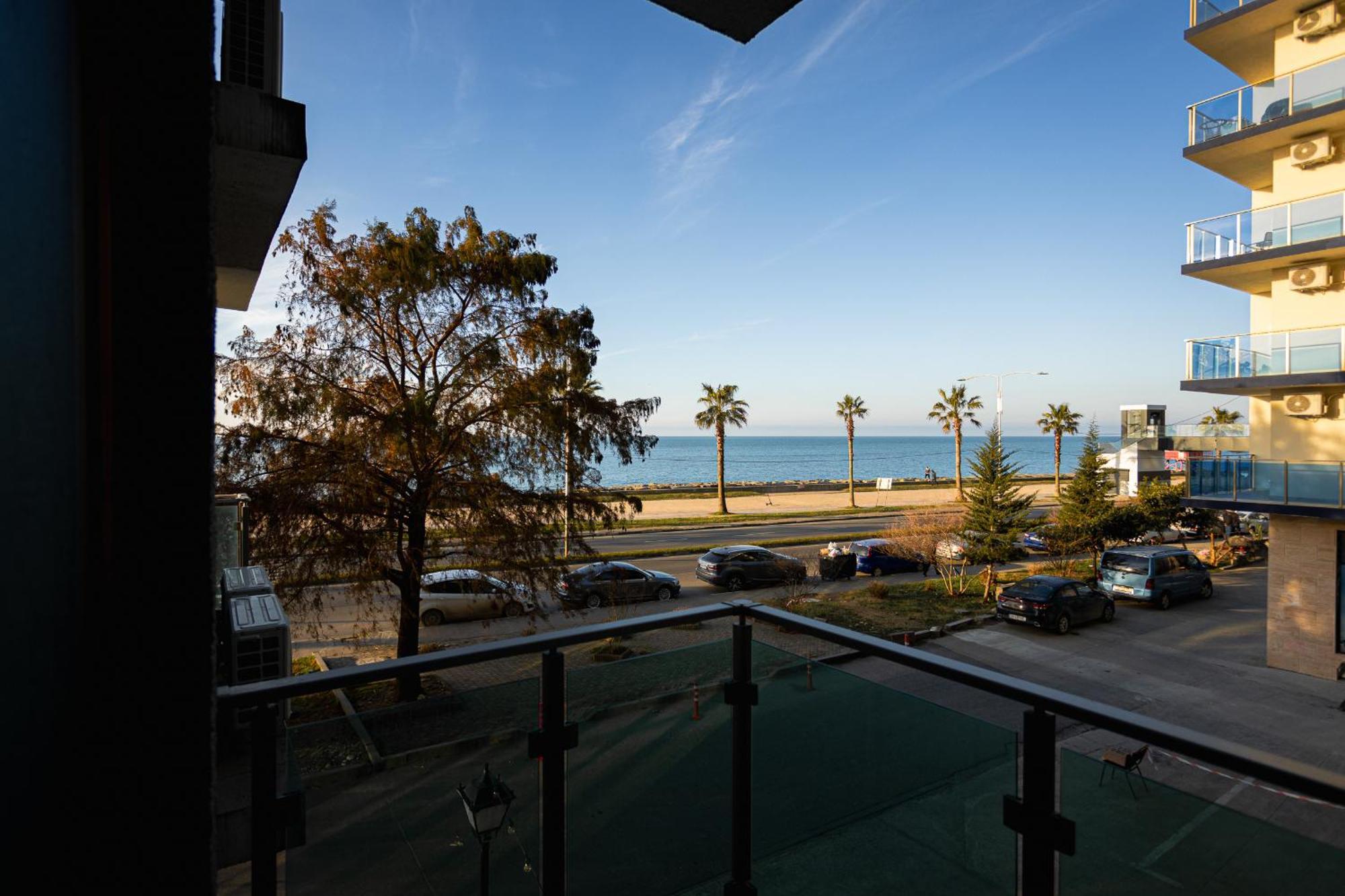 G-Point New Beach Batumi Exteriér fotografie